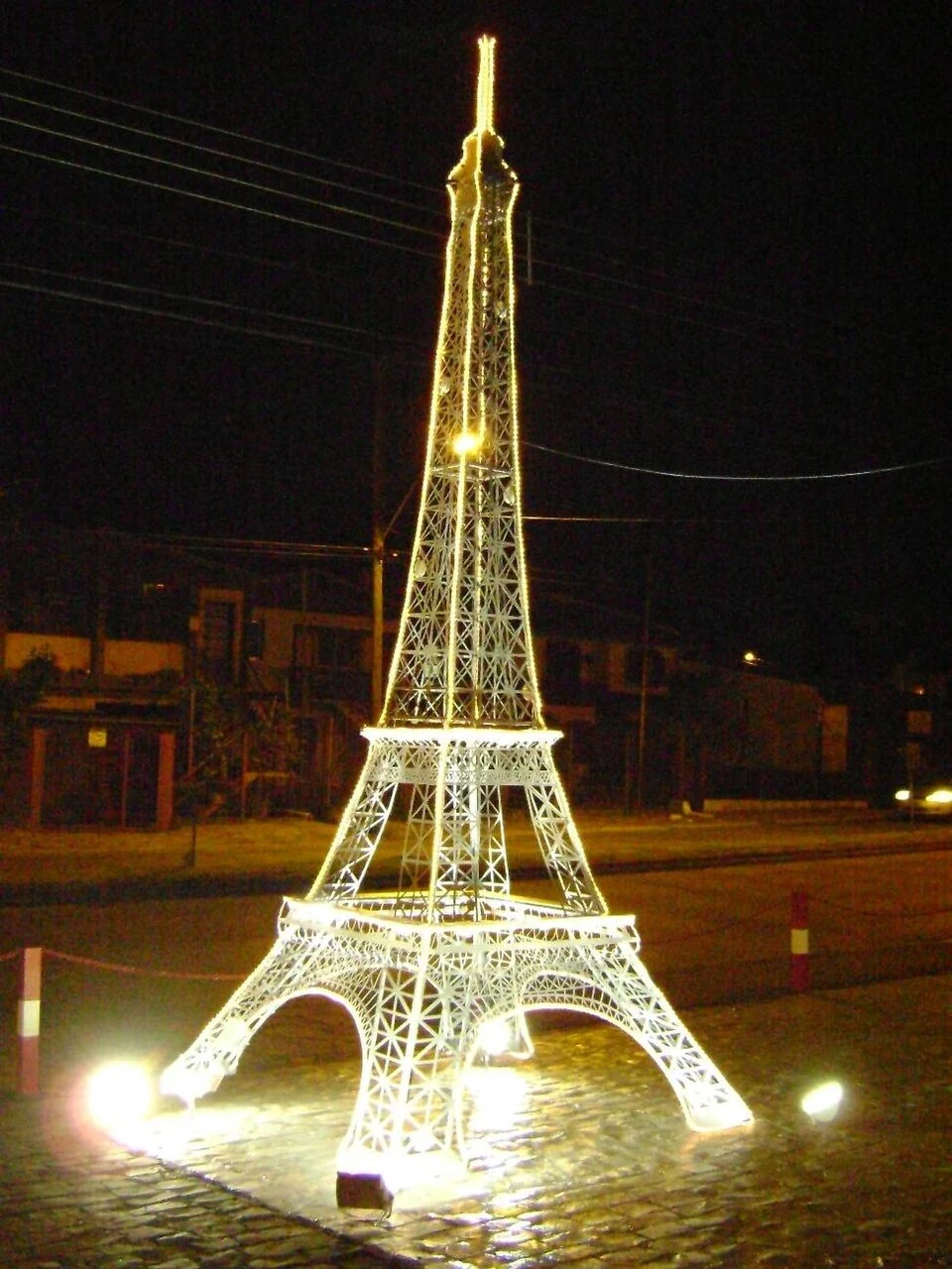 Eiffel Tower Replica, Caxias