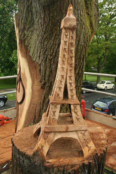 Tour Eiffel — Harrogate · Tour de France Sculpture (fiche de recherche)