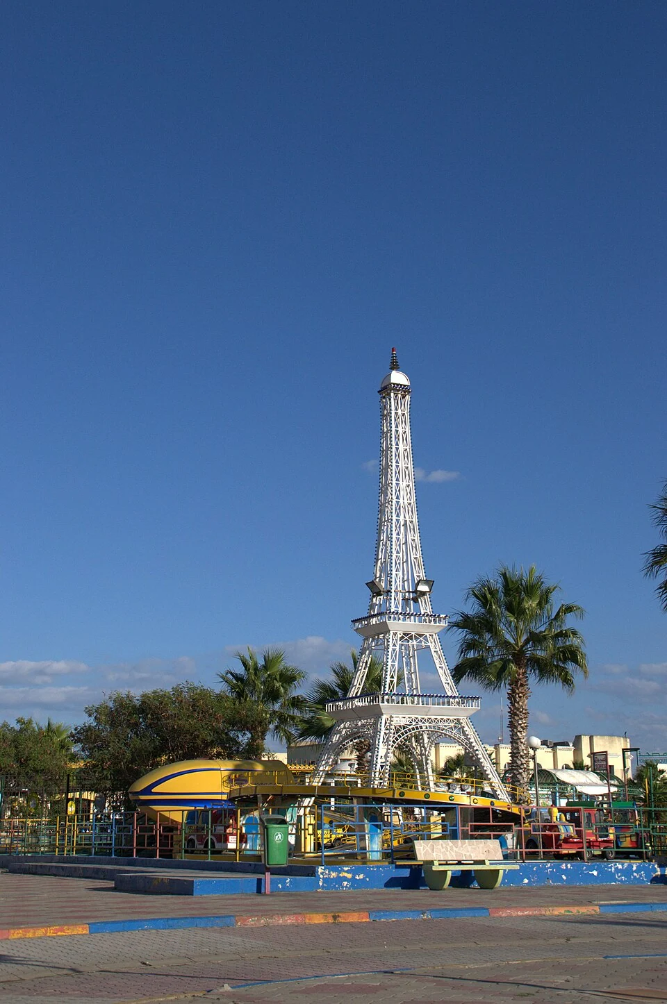 Dahdah, Tunis Eiffel Tower