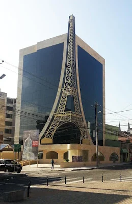 Tour du centre Eiffel — Quito