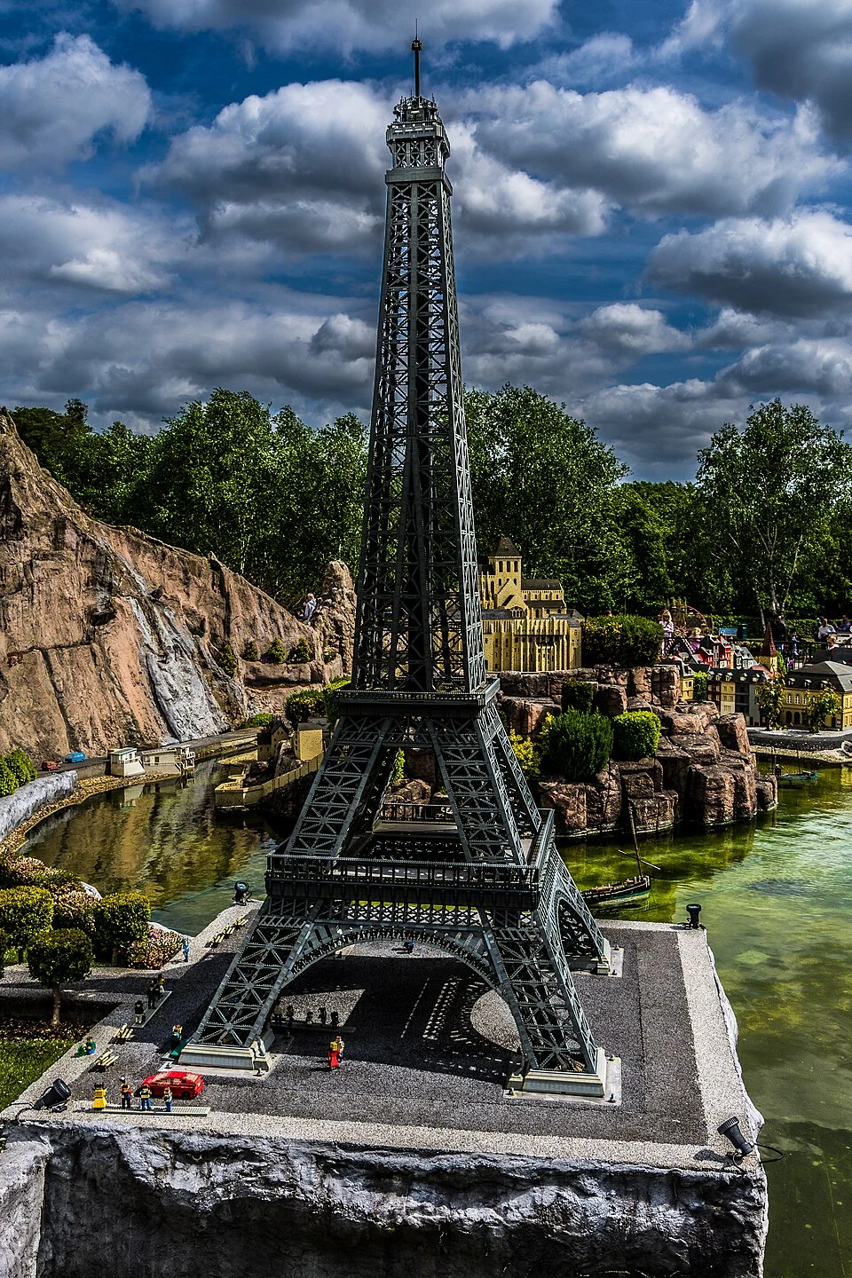 Windsor Legoland Miniland Eiffel Tower