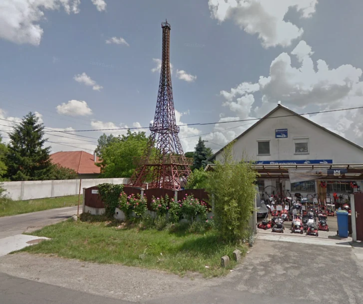 Tower in a back yard, Békéscsaba
