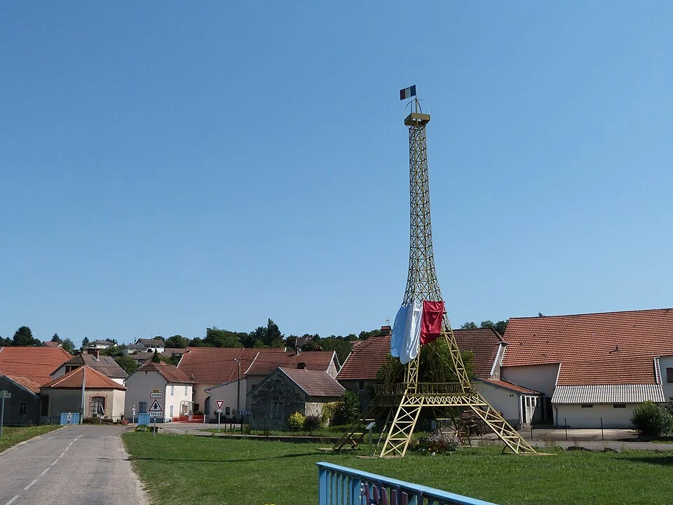 Soing Eiffel Tower