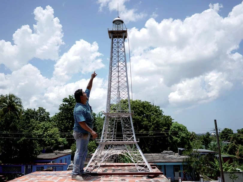 Tour Eiffel — Havana · Jorge Enrique Salgado Tower (fiche de recherche)