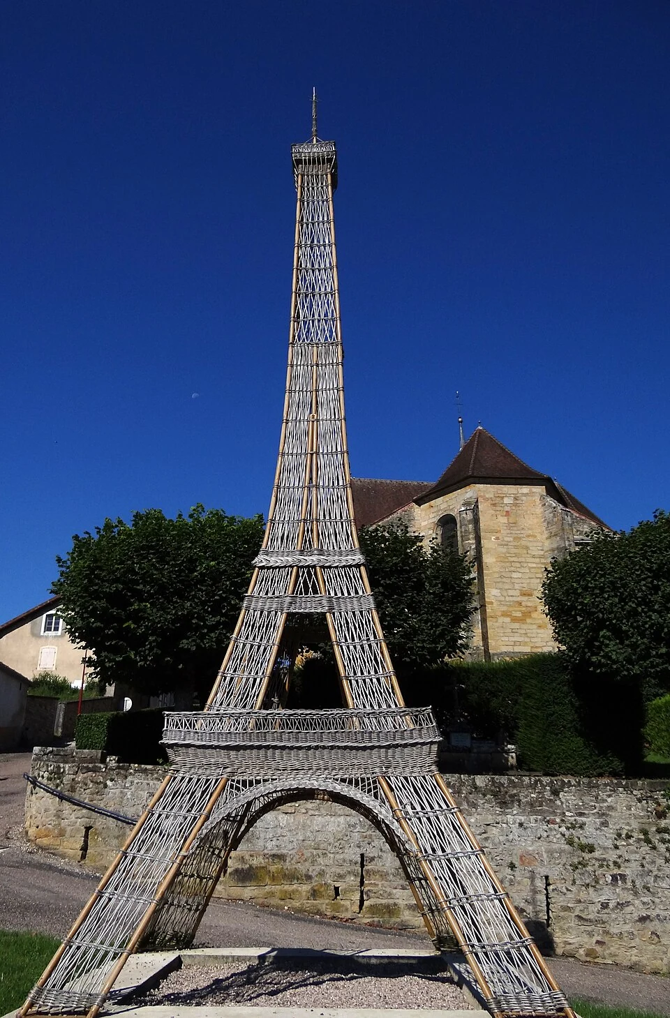 Wicker Eiffel Tower, Bussières-lès-Belmont