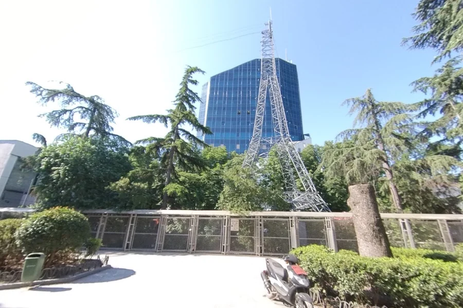 Tour près de la rivière — Yalta