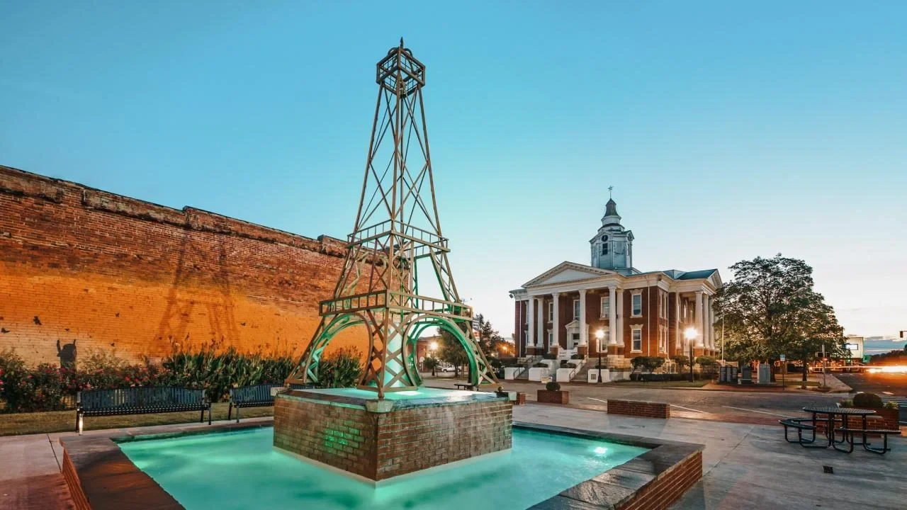 Paris, Arkansas Eiffel replica