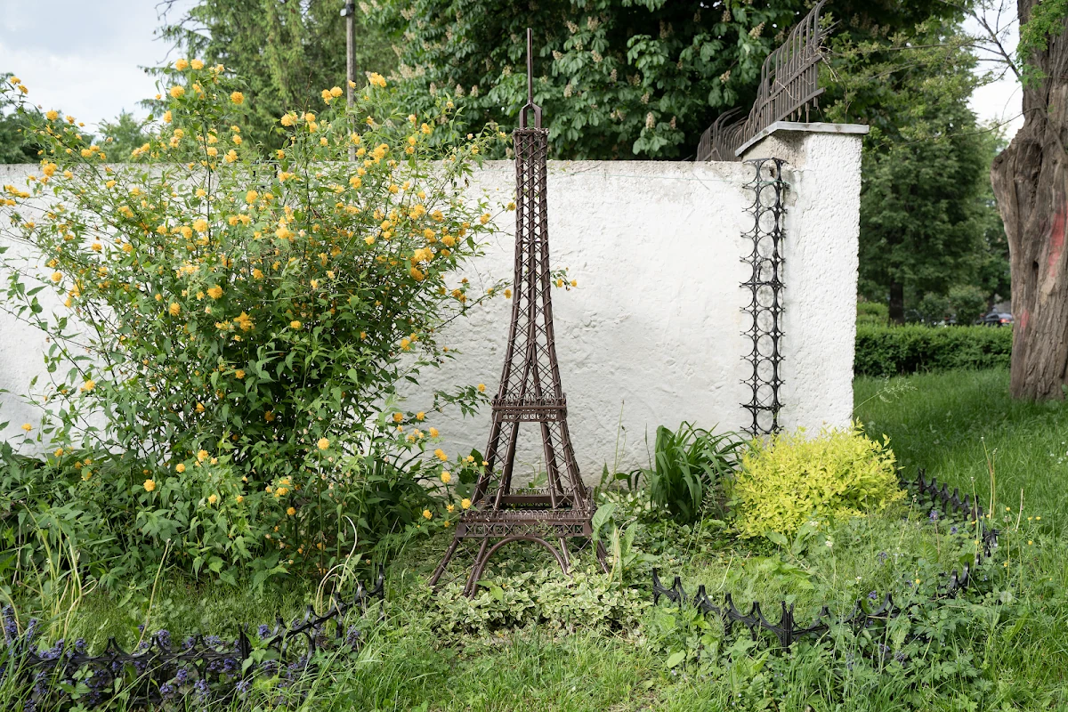 yard of a residential building, Rivne