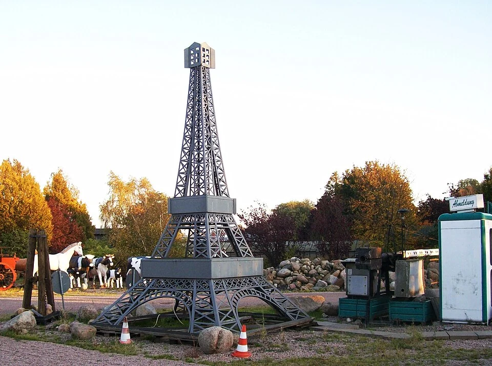 Moorfleet Eiffel replica, Hamburg